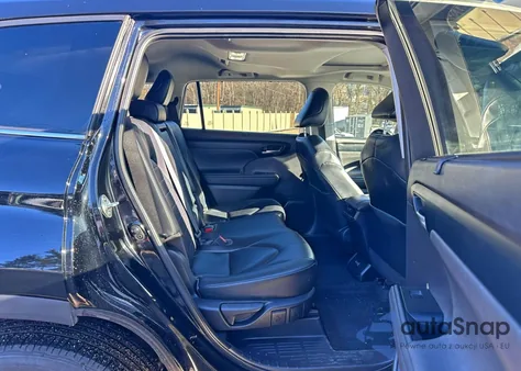 2023 Toyota Highlander L z USA, uszkodzony, nr VIN 5TDKDRBH9PS040945